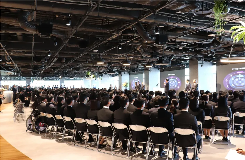 前年に実施した入社式の様子