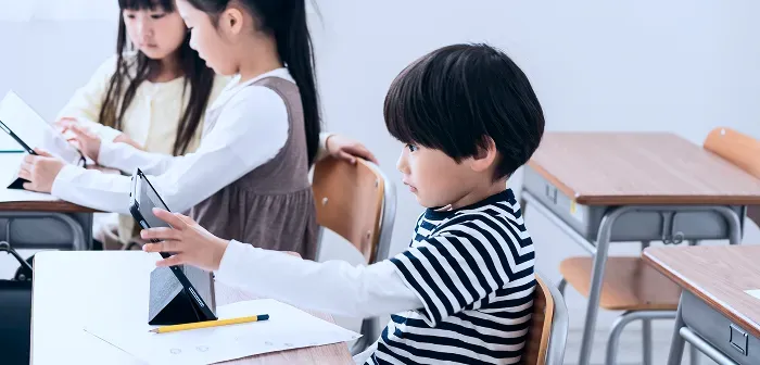学校への視察